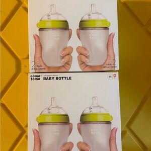 comotomo Baby Bottle 2-Pack - White with Lime Green Caps